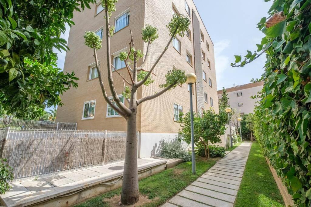 Apartamento En Complejo Residencial, Con Piscina. Салоу Екстериор снимка